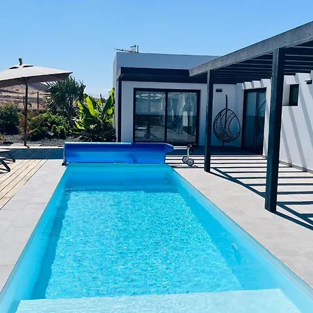 Apartment Casa Carica With Heated Pool In